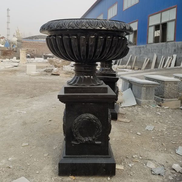 Outdoor Tall Garden Marble Flower Pots Life Size Hot Black Marble planter for Sale -MOKK-40